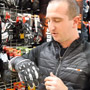 Test des gants racing Five RFX3 Evo par Tanguy de Moto Axxe Annemasse-thumbnail