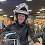 Test du Casque Crossover SCORPION ADX 2 par Tom, vendeur chez Moto Axxe Royan.-thumbnail