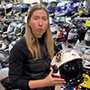 Test du casque jet Scorpion Exo City II Bee par Caroline de chez Moto Axxe Thonon.-thumbnail