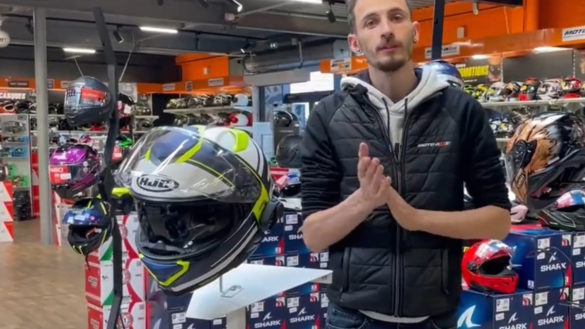 Test du casque intégral RPHA 71 de HJC par Thomas de Moto Axxe à Nantes