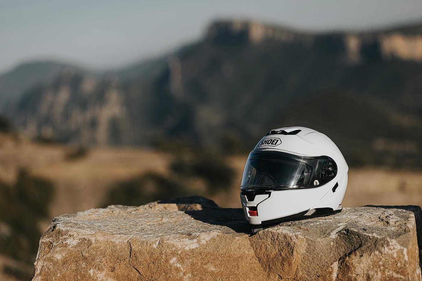 shoei_neotec3_mood_O3A4345-1.jpg