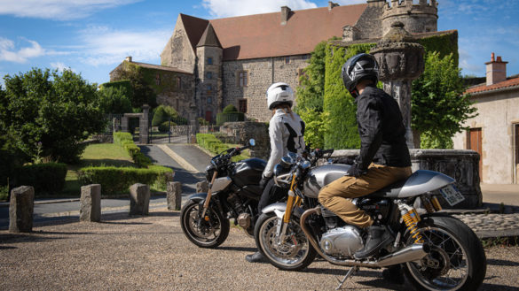 À la recherche d&rsquo;équipements moto pas chers pour un road trip ? Découvrez la gamme BLH et Maxxe